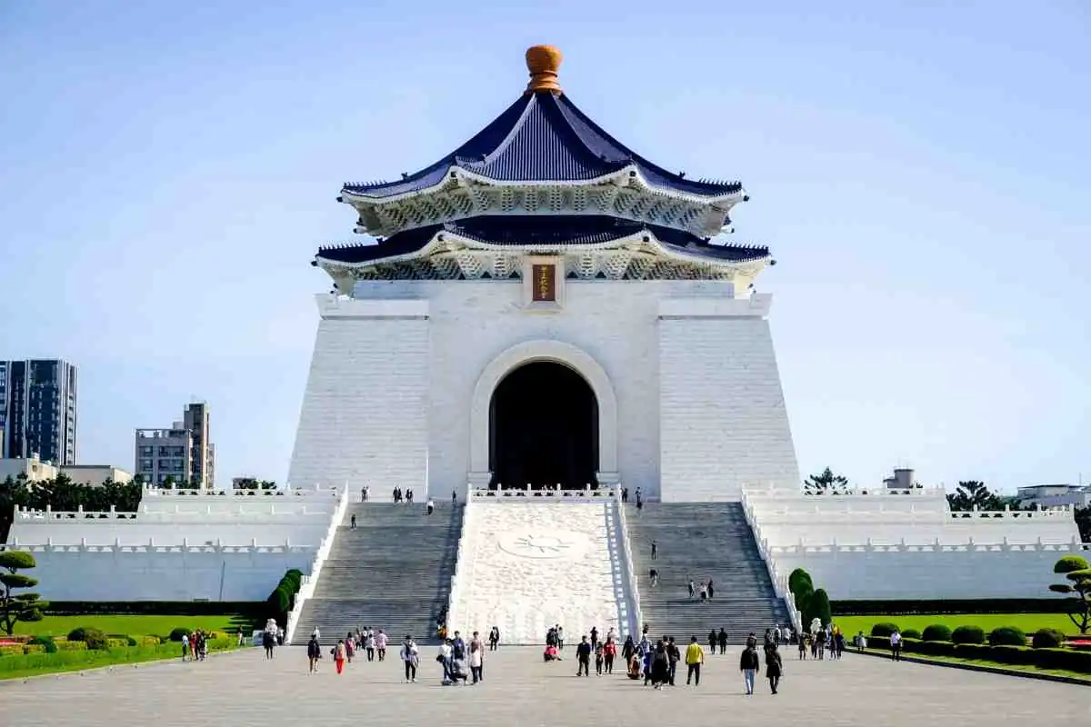 Chiang Kai Shek Memorial Hall & Liberty Square In Taipei Taiwan